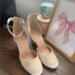 Lulu's Elegant Cream Heels